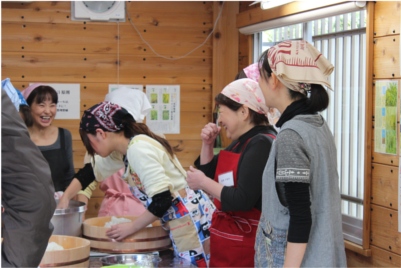 祭り寿司教室の雰囲気